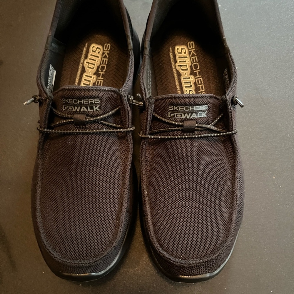 Skechers Women’s Black Go Walk Slip-On Slip in 9.5
